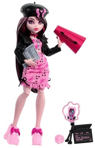 Monster High Fearbook Draculaura Doll and Accessories Set with Movie Club Theme including Varsity Jacket, Yearbook, Script and Film Props