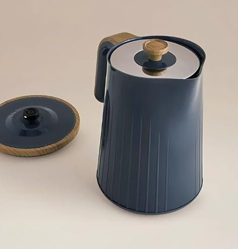 New Wood Textured 3KW Fast Boil Navy Electric Kettle with 360 Degree Rotating Base with Cord Storage and Easy View Water Window. Dimensions: • 22.5 x 16.5 x 25.7 cm