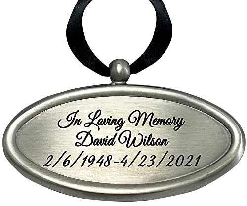 Evergreen Memorials Etiqueta de nombre grabada personalizada para urnas, placa personalizable para urnas de cremación, placa colgante grabada en tono dorado o plateado con cinta de satén (plata)