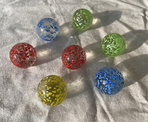 FAIRY TAIL & GLITZER FEE 7 Große Glaskugeln 35mm Bunt Gepunktet Murmeln Groß Murmel Dekokugeln Kugelbahn Pflanzendeko Glas Kugel Garten Deko