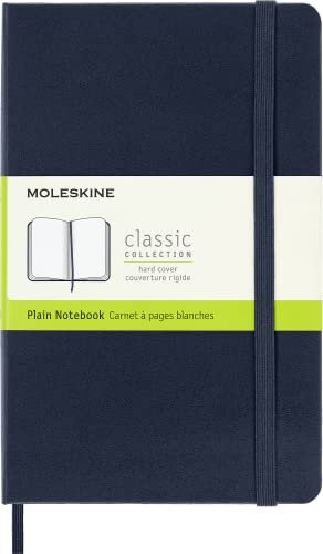 Moleskine Classic Notebook, Taccuino con Pagine Bianche, Copertina Rigida e Chiusura ad Elastico, Formato Medium 11,5 x 18 cm, Colore Blu Zaffiro, 208 Pagine