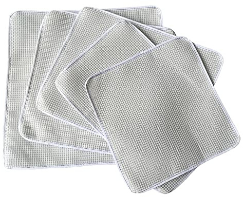 Yglnden 2 Pieces Blank Rug Square Cushions Hooking Mesh Latch Hook Canvas Mesh Rug Canvas Kit with 1 Pieces Wooden Bent Latch Hook Tool for DIY Latch Hook Rug Tapestry Canvas (50x50cm)