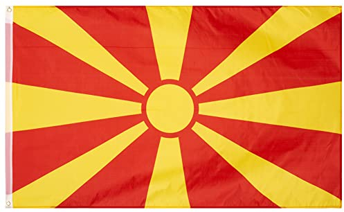 MUWO Flagge Nations Together 90 x 150 cm Nationalmanschaften, doppelseitige Gartenflagge, wetterfeste Fanflagge, Fußballflagge Polyester Länderfagge Deutschland mit Ösen (Nordmazedonien)