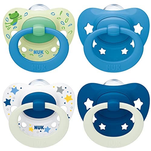 NUK Signature Day & Night Tetine pour bébé | 18-36 mois | Apaise 95 % des bébés | Sucettes en silicone sans BPA, en forme de cœur | Brille dans le noir | Étoiles | Lot de 4