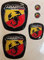 Adesivi Compulsivi Logo compatibile con Fiat 500 stile ABARTH anteriore, posteriore + volante + 2 stemmi per portachiavi. Per cofano e baule. Adesivi resinati, effetto 3D. Fregi Scorpione, sfondo nero