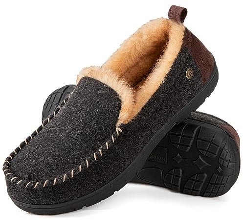 HomeTop Men's Classic Moccasin Slippers Comfy Fuzzy Warm Memory Foam Indoor House Shoes Black,8 UK