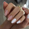 Ceboic 24 Stück Mandel Nägel Zum Aufkleben Kurz, Cute Blumen French Künstliche Nägel, Wiederverwendbare Oval Weiß Falsche Nägel Acryl Fingernägel Fake Nails Kit für Frauen und Mädchen