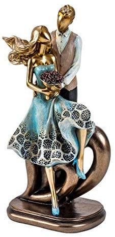 Lifestyle & More Moderne Skulptur Deko Figur Liebespaar auf Sockel Mehrfarbig Höhe 27 cm