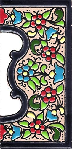 Toro del Oro – Hausnummer für Wohnhäuser – Hausnummer aus glasierter Keramik, Handbemalt in spanischer “Cuerda Seca“ Technik, Namen und Adressen, Blume Modell 5,5 x 10,5 cm (Breite Marge)