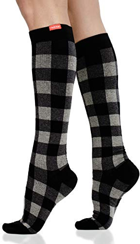 VIM & VIGR 20-30 mmHg Medical Grade Compression Socks for Women & Men | Cotton compression socks 15-20 mmHg for women & men. Everyday cotton compression socks perfect for travel & flying.