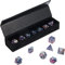 Sharp Edge Polyedrische Würfel-Geschenkset in Lederetui - Premium Set aus 7 Harz-Stanzformen mit Regenbogenfolieneinsätzen Design - Schutzwürfel-Tresor - TTRPG DND Zubehör und Sammelartikel