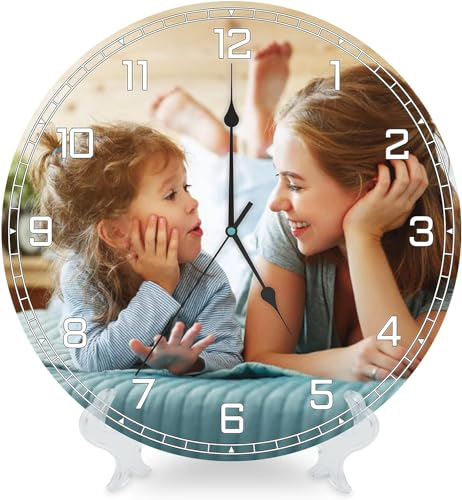 Witfox Personalisierte runde Wanduhr mit Foto Text - Personalisierte Wanddekoration, stille Wanduhr mit Fixer für Schlafzimmer, Wohnzimmer und Küche PVC 30,5 cm