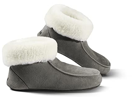 Fellhof handgemachter Hüttenpatschen aus Lammfell Hausschuh Damen Herren Unisex gefüttert Winter-Sommer Hausschuhe Naturprodukt atmungsaktiv (grau Gr. 45)