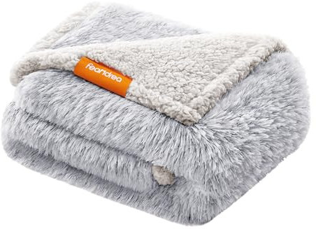 Feandrea Hundedecke, wasserdichte Decke, Langer Plüsch, für Miniaturhunde, kleine Hunde, Katzen, 102 x 73 cm, M, Sherpa-Stoff, beidseitig verwendbar, Hundesofa Schutzdecke, Ombré-Grau PPB004G01