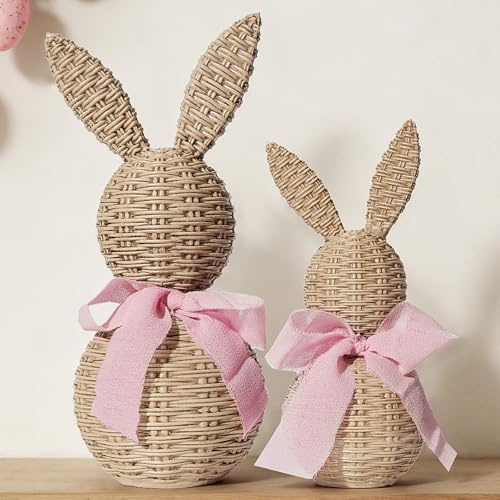 DN DECONATION Osterdeko Hasen Figuren Set, Rattan Effekt Resin Hasen Deko mit rosa Schleife 2-teilig groß & klein, Farmhouse Frühlingsdeko Tisch Deko für Zuhause Hochzeit Geschenk
