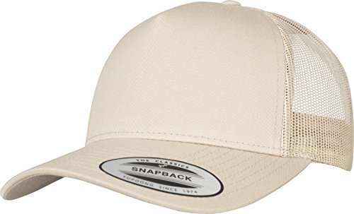 FLEXFIT Trucker Cap, Classic Trucker Hat, Baseball Trucker Cap with 5-Panel and Mesh Back, Adjustable Baseball Hat with Plastic Closure, Headwear, Unisex, Colour: Khaki, Size: One Size
