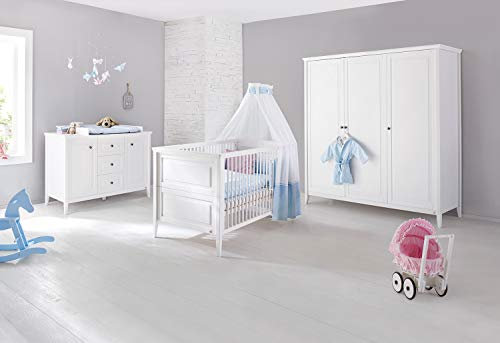 PINOLINO Kinderzimmer Möbel Set Smilla extrabreit groß, Babybett, Wickelkommode und Kleiderschrank, Massivholz, weiß