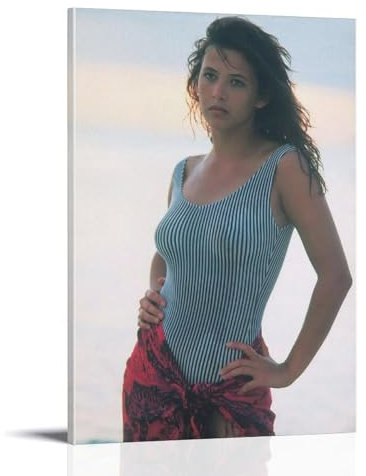 KUYHADSCE Poster Sophie Marceau, französischer Kuss, Wandposter für Wohnung oder Zuhause, Schlafzimmer, Wohnzimmer, Badezimmer, Büro, Weinbar, Kunst, dekoratives Gemälde, Poster, 20 x 30 cm,