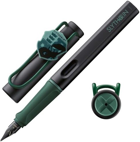 Lamy safari Harry Potter Slytherin™ Füller in Strichbreite F | Lamy Füller mit Wappen des Hauses - mit ergonomischen Griff – inkl. Tintenpatrone T10 blau – Rechtshänder