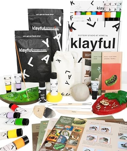 Klayful - Ton Töpferset für Anfänger | Lufttrocknendes DIY Set für Erwachsene | 3kg Ton, Werkzeuge, Acrylfarben, Pinsel, Dichtmittel, Anleitung (Klassische Töne)