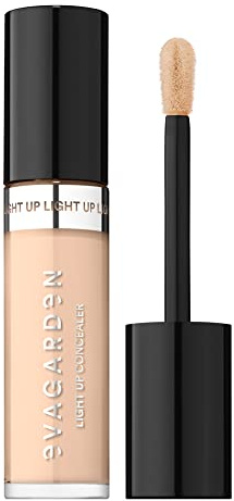 EVAGARDEN Light Up Concealer minimiert effektiv Augenringe und kleine Schönheitsfehler. Hellt die Haut auf und sorgt für einen Weichzeichnereffekt. Bietet eine natürliche mittlere bis hohe Deckkraft.