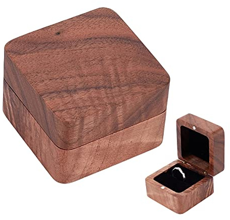 BENECREAT Vintage Ringschatulle Aus Holz, Quadratische Aufbewahrungsbox Für Schmuck, Kokosnussbraun, Ehering-Trägerbox Für Vorschlag, Geburtstag, Hochzeit, Verlobung, 2.17x2.17x1.5 cm