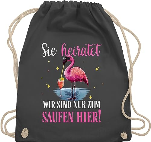 Turnbeutel Rucksack - JGA Junggesellenabschied Frauen - Sie heiratet - Wir sind nur zum Flamingo - Unisize - Dunkelgrau - brauttaschen bachelorette party beutel junggesellinnenabschied outfit