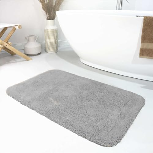 Wecon Home Moderner Flauschiger und waschbarer Badezimmerteppich aus Baumwolle - Ole (70 x 120 cm, hellgrau)