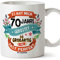 MUGFFINS Geburtstagstasse 70 Jahre Alt - Becher/Mug als Geschenk zum Geburtstag/Jubiläum - Keramik 350 mL