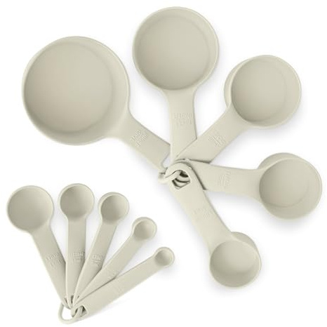 Amazon Basics Tasses et Cuillères à Mesurer, Lot de 10 Pièces, Passent au Lave-Vaisselle, Gris Lin