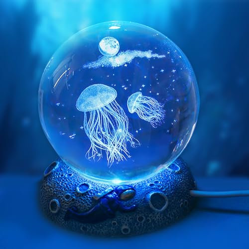YIFMOO 3D Kristallkugel Nachtlicht, 80MM Quallen Glaskugel Lampe Mit Harzsockel, LED Fantasie Ball Lampe mit USB-Kabel, Ozeane Thema Nachttischlampe für Kinder Frauen Freunde Familie (Quallen Lampe)