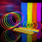 Vicloon Braccialetti Luminosi, 100 Pezzi Fluorescenti Glow Stick, Bagliore Colorato Bastoni Bulk con Connettori per Party, Feste e Carnevale, Glowsticks Bagliore Colorato Party per Creare Bracciali