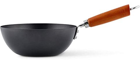 Ken Hom Wok 20 cm aus Karbonstahl mit flachem Boden - Mini Antihaft Wokpfanne mit Holzgriff für schnelles Anbraten, Schwenkgerichte und Kurze Garzeiten - geeignet für Gas, Elektro und Glaskeramik