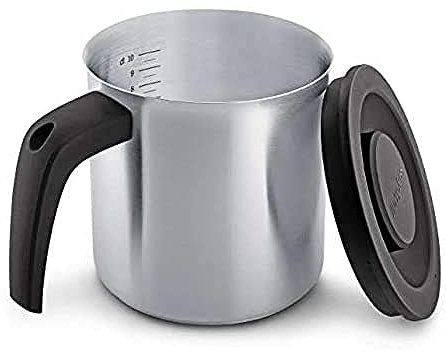 Betty Bossi hitzebeständiger Messbecher mit Deckel, 1 Liter - Edelstahlbecher zum Warmhalten und Aufbewahren, für alle Herdarten, mit Innenskala zum abmessen, 12 cm hoch