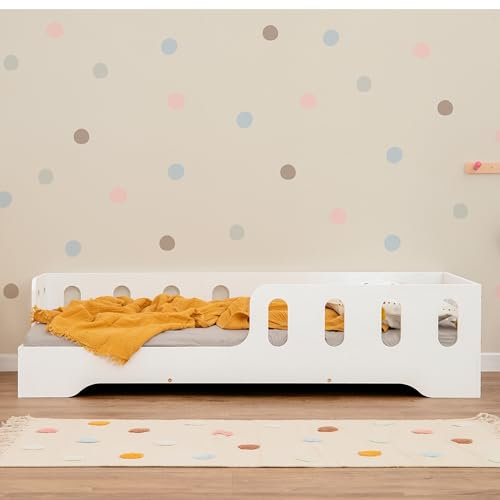 smartwood TILA 1L Kinderbett 120x200 | Montessori Bodenbett mit Lattenrost & Rausfallschutz | Für Jungen & Mädchen | Weiß | Sicheres und Robustes Holzbett für Kinder ab 3 Jahren