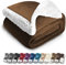 Gräfenstayn® Dicke Kuscheldecke flauschig & super weich - warme Sherpa-Fleecedecke in Lammfell-Optik als Wohndecke, Tagesdecke & Sofadecke - Überwurf Decke Sofa & Couch (Braun 240x220)