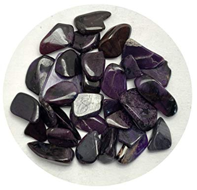 KRIO Sugilith als Handschmeichler in Größe XS in Kunststoffdose liebevoll abgepackt