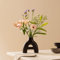 Navaris Deko Vase modern schwarz - Wohnzimmer Blumenvase - Pampasgras Donut Vase - für Fensterbank Sideboard Kommode - Trockenblumen Home Decor