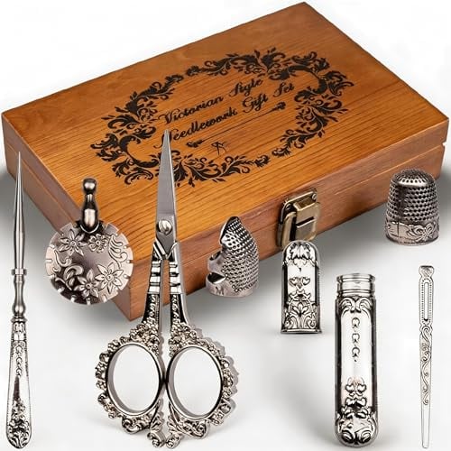 Kit di Strumenti per Il Cucito Europeo, Set di Forbici da Ricamo Vintage e Custodia con Ditale e Bottiglia per Ago per Cucire Accessori per Ricamo a Punto Croce Regalo di Compleanno(D'Argento)