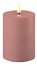 LED Kerze Deluxe Homeart, Outdoor LED Kerze (Kunststoff Kein Echtwachs) mit realistischer Flamme, warmweißes Licht, Hitzebeständig für den Aussenbereich (Staubiges Rosa)