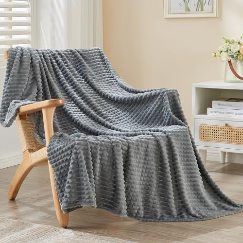 EMME Kuscheldecke Flauschige - 3D-Touch-Erlebnis 150x200cm Fleecedecke, Weiche Warme Wolldecke Überwurfdecke, Couchdecke, Decke für Sofa, Tagesdecke, Dunkelgrau