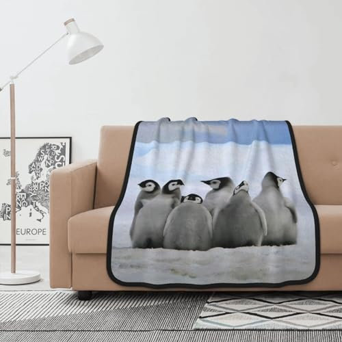 OPSREY Weiche Flanelldecke, warme Überwurfdecke, tragbare Reisedecke, Motiv: junge Pinguine mit Schnee