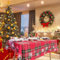 AIBIIN Weihnachten Karierte Tischdecke für Familie Abendessen Rot Tartan Plaid Schneeflocken Weihnachten Wasserdicht Tischdecke für Esszimmer Picknick Geburtstag Party Tischdekoration 142x259cm