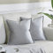 OMMATO Kissenbezug 50x50 cm Grau Kissenbezüge Samt dekorative Kissenhülle 2er Set Dekokissen für Sofa Schlafzimmer Wohnzimmer Auto