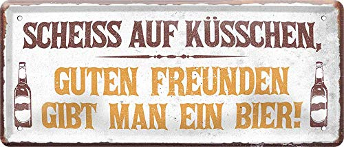 WOGEKA ART Retro Blechschild - Guten Freunden gibt man ein Bier - witziger Spruch als Geschenk-Idee zum Geburtstag Weihnachten zur Dekoration 28x12 cm Vintage-Design aus Metall 771