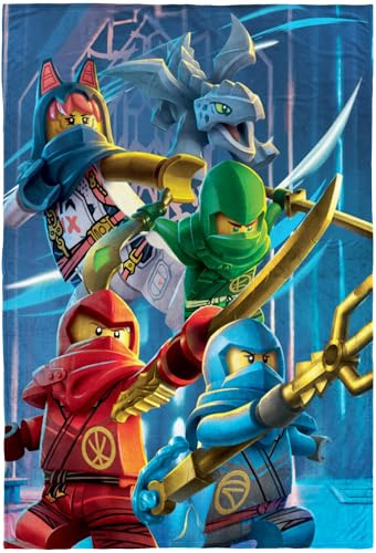 BERONAGE Große Lego Ninjago Decke Templefall Fighting 150 x 200 cm superweiche Kinder Flauschdecke Kuscheldecke Wohndecke Fleecedecke Sofadecke Pass. zur Bettwäsche Decke Badetuch Poncho Neu & Ovp
