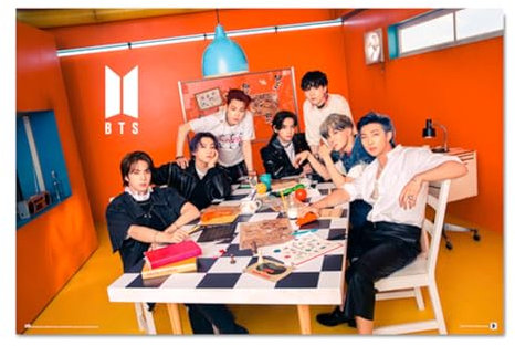 BTS Poster - Gas Station Poster - Deko Wohnzimmer oder Deko Schlafzimmer - Deko Wohnzimmer - Größe : 61 x 91 - Offizielle Lizenz - BTS Fanartikel - Be Army!