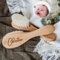 Baby-Bürsten, personalisierbar, mit Babynamen graviert, Holzbürste für Neugeborene, Haarbürste für Geburt/Taufe/Geburtstag, Babypartygeschenke