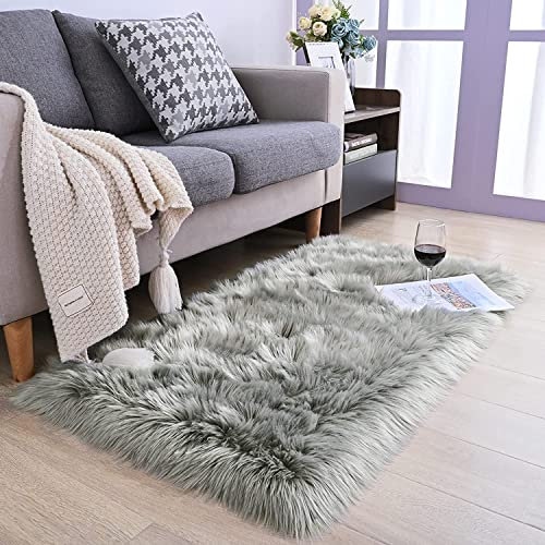 YIHAIC Faux Lammfell Schaffell Teppich Kunstfell in Super weich Lammfellimitat Imitat Fellteppich für Schlafzimmer Boden Wohnzimmer Home Decorator Teppich Bettvorleger Sofa Matte (Grau, 50 x 150 cm)