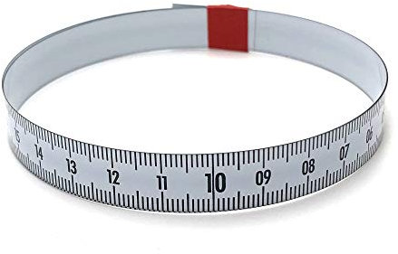 Skalenbandmaß 50cm - Bezifferung von recht nach links - Stahl weiß lackiert - Breite: 10mm, mit Duplexteilung - Gehrungsband Anschlagband Rollbandmaß Lineal